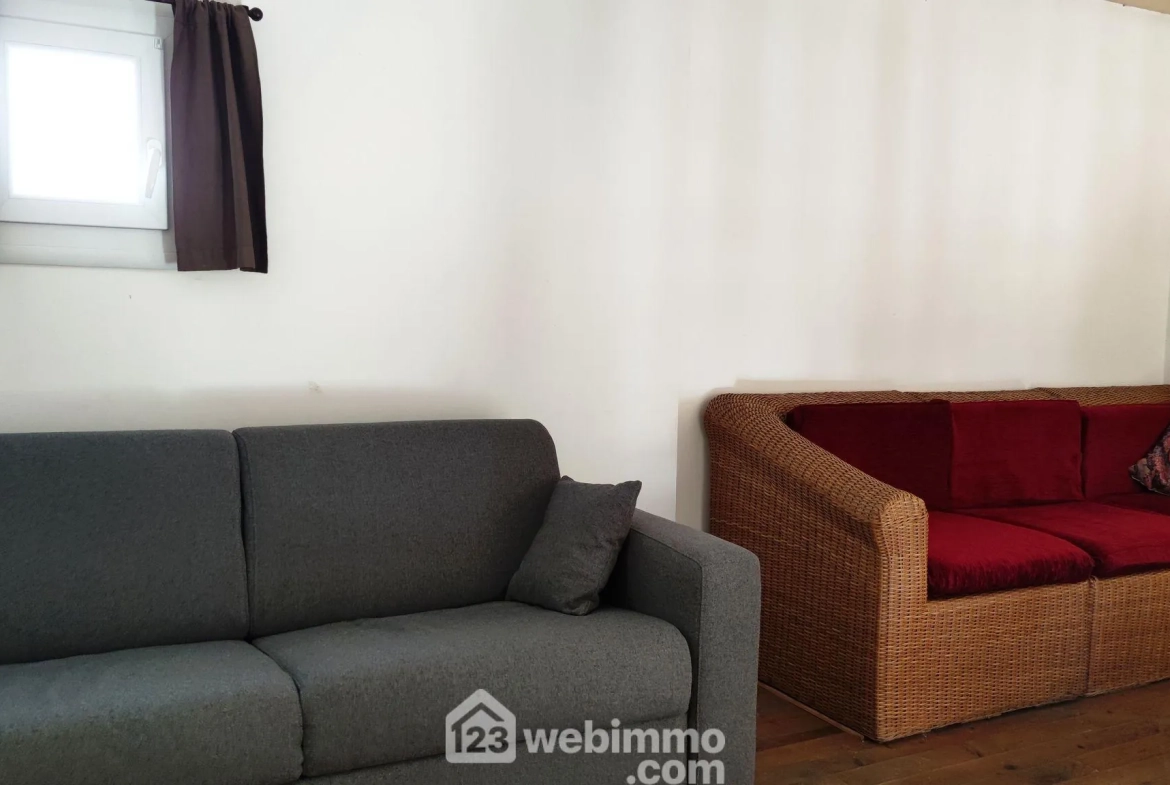 Appartement T3 rénové de 51 m² à Saintes-Maries-de-la-Mer, proche plages 