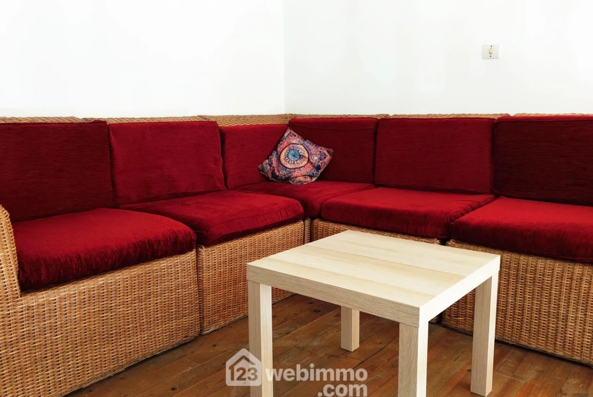Appartement T3 rénové de 51 m² à Saintes-Maries-de-la-Mer, proche plages 
