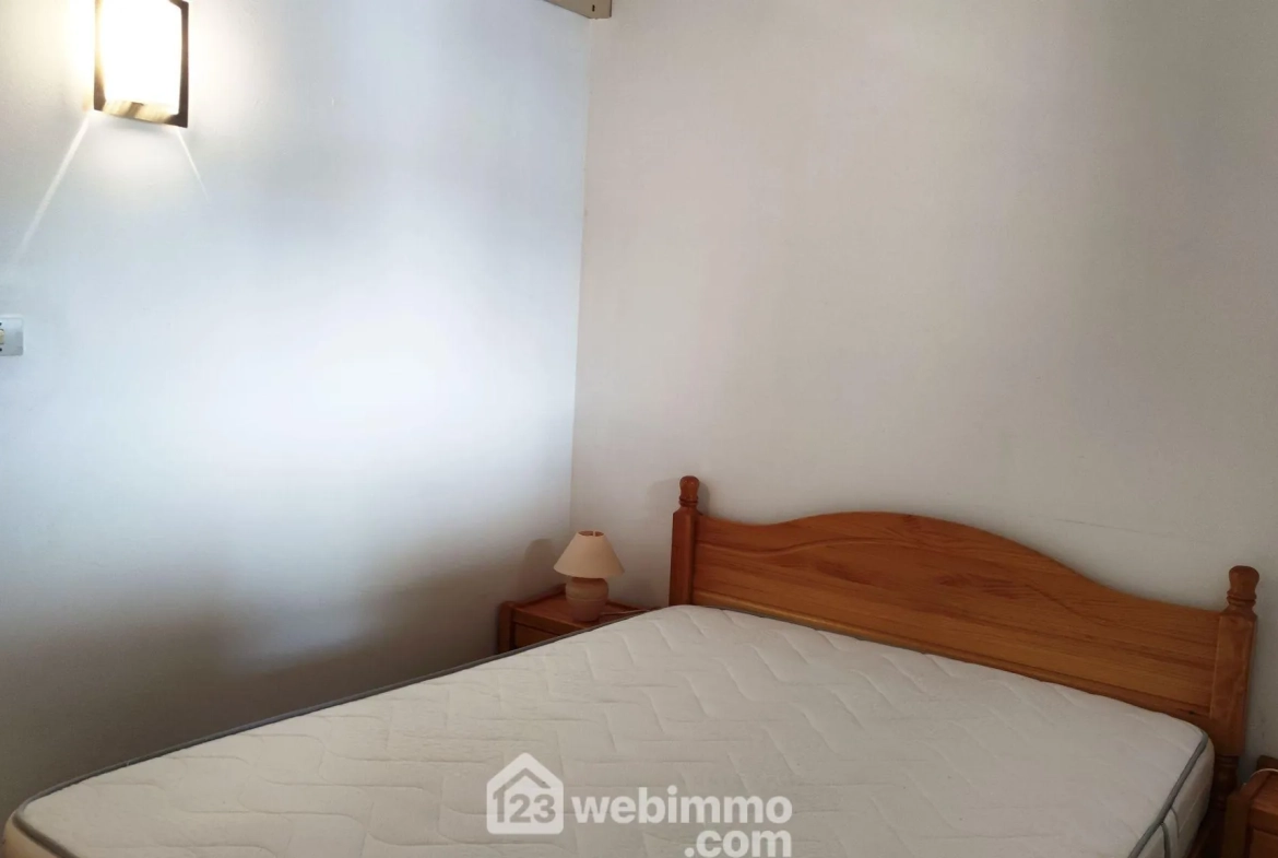 Appartement T3 rénové de 51 m² à Saintes-Maries-de-la-Mer, proche plages 