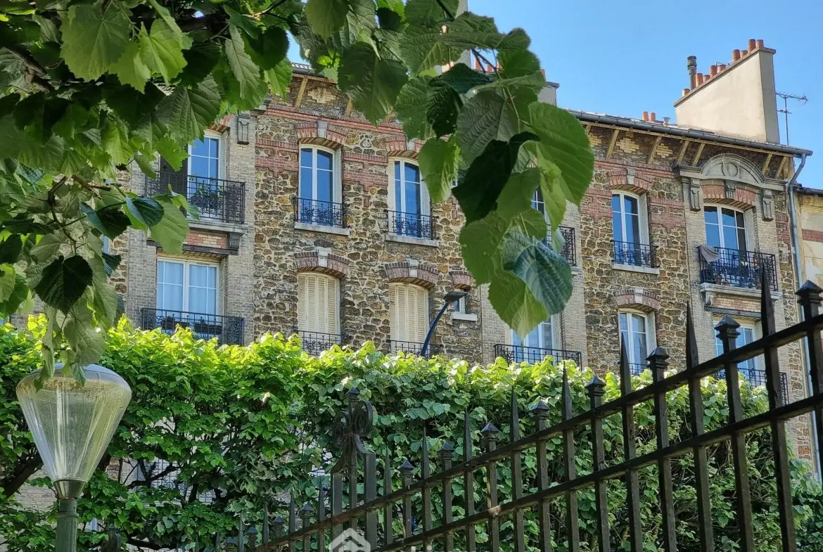 Appartement lumineux de 50 m² à Choisy-le-Roi avec cave et parking 