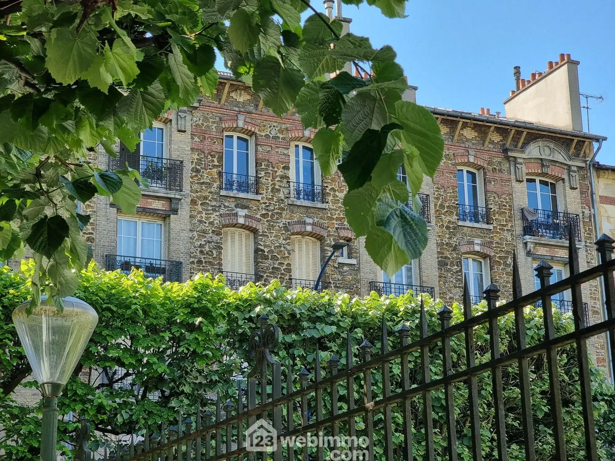 Appartement lumineux de 50 m² à Choisy-le-Roi avec cave et parking 