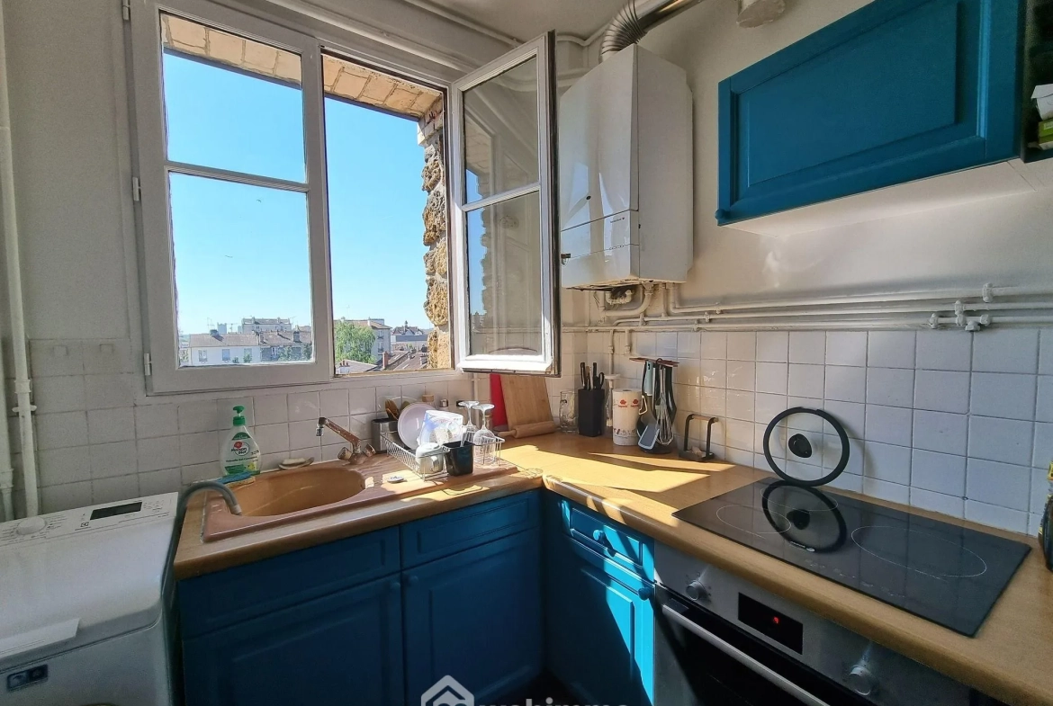 Appartement lumineux de 50 m² à Choisy-le-Roi avec cave et parking 