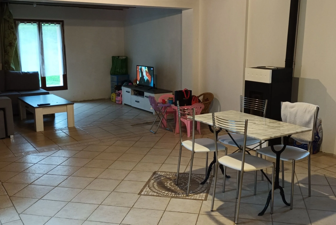 Maison 7 pièces avec jardin de 800 m² proche Rethel 