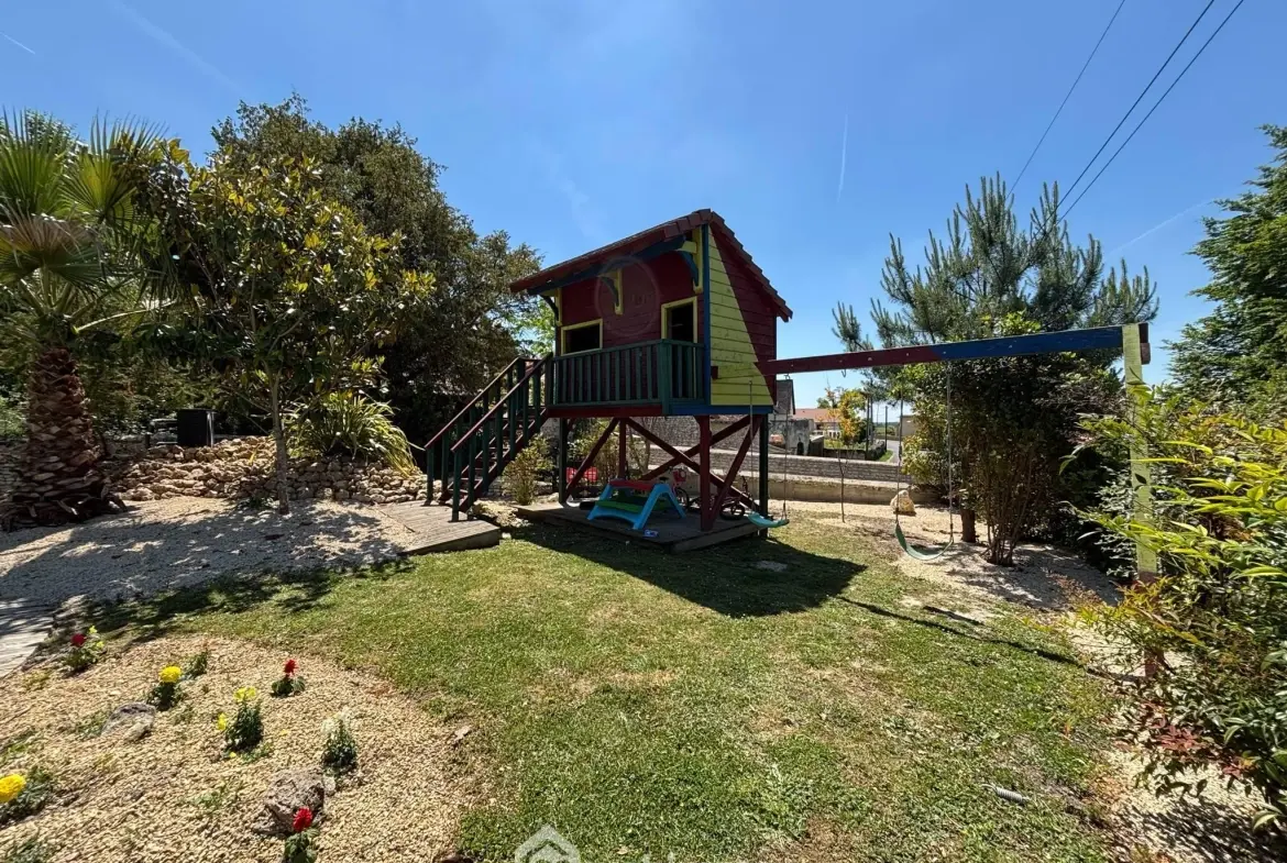 Villa 135 m² avec piscine chauffée à Châtellerault, proche de toutes commodités 