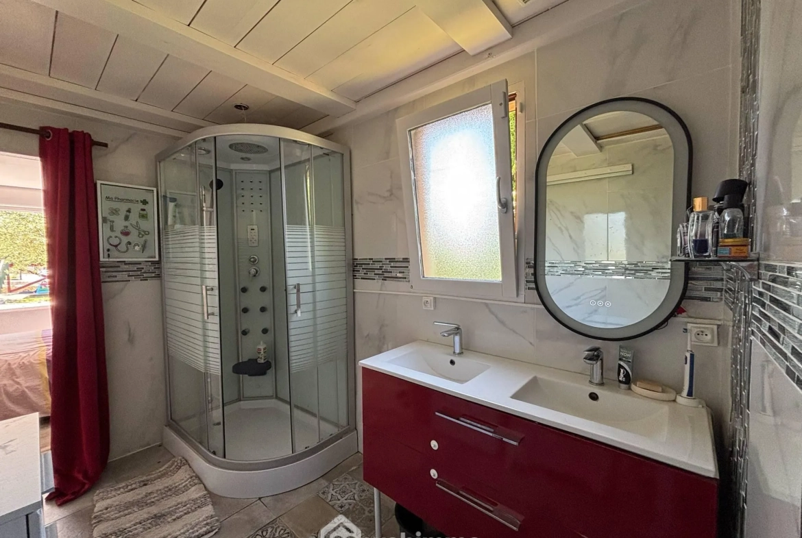 Villa 135 m² avec piscine chauffée à Châtellerault, proche de toutes commodités 