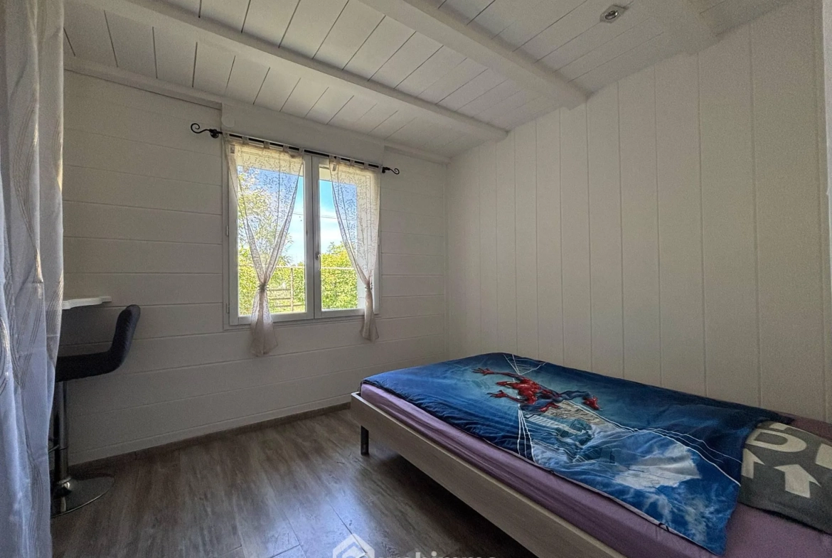Villa 135 m² avec piscine chauffée à Châtellerault, proche de toutes commodités 
