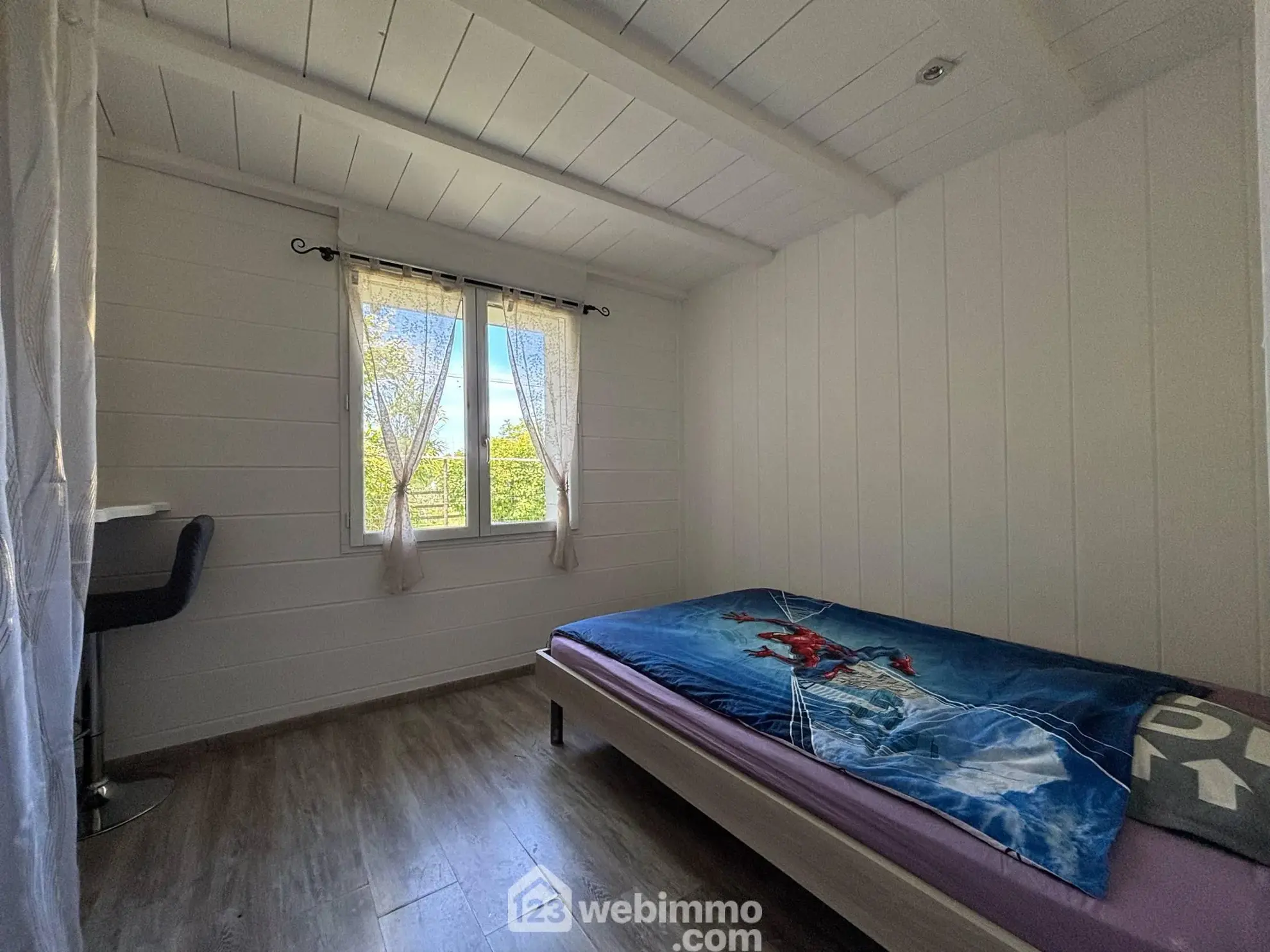 Villa 135 m² avec piscine chauffée à Châtellerault, proche de toutes commodités 