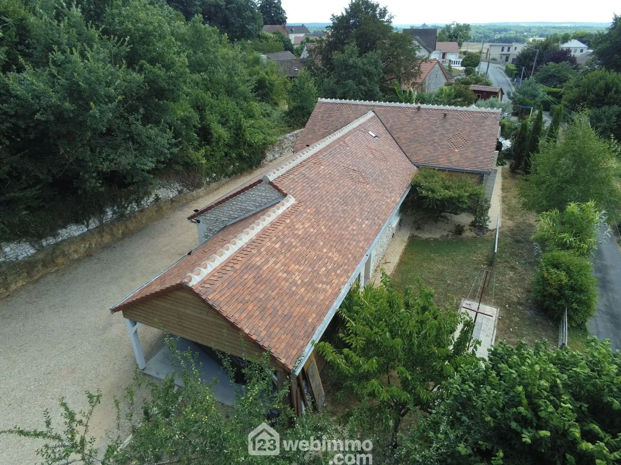 Villa 135 m² avec piscine chauffée à Châtellerault, proche de toutes commodités 