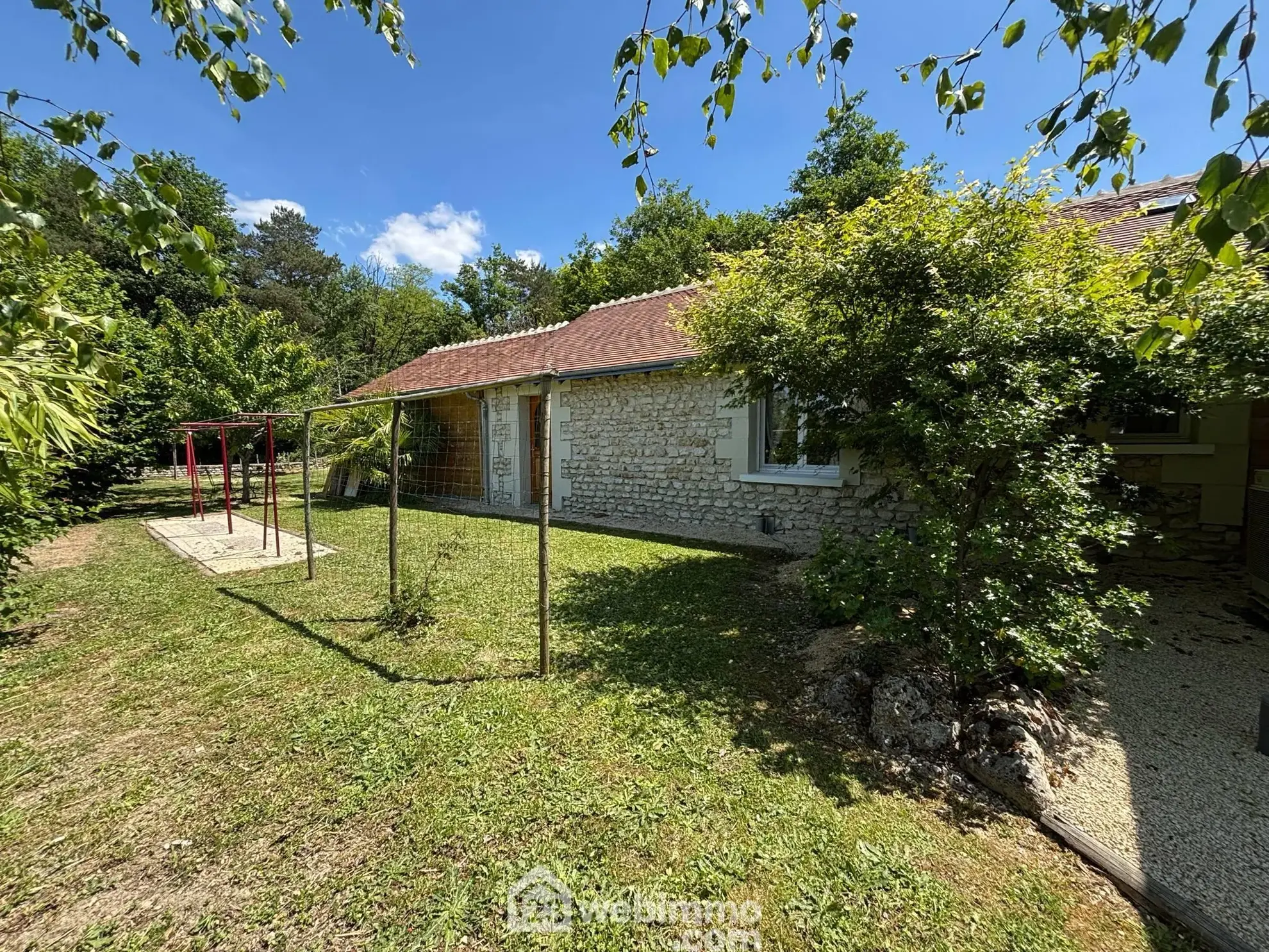 Villa 135 m² avec piscine chauffée à Châtellerault, proche de toutes commodités 