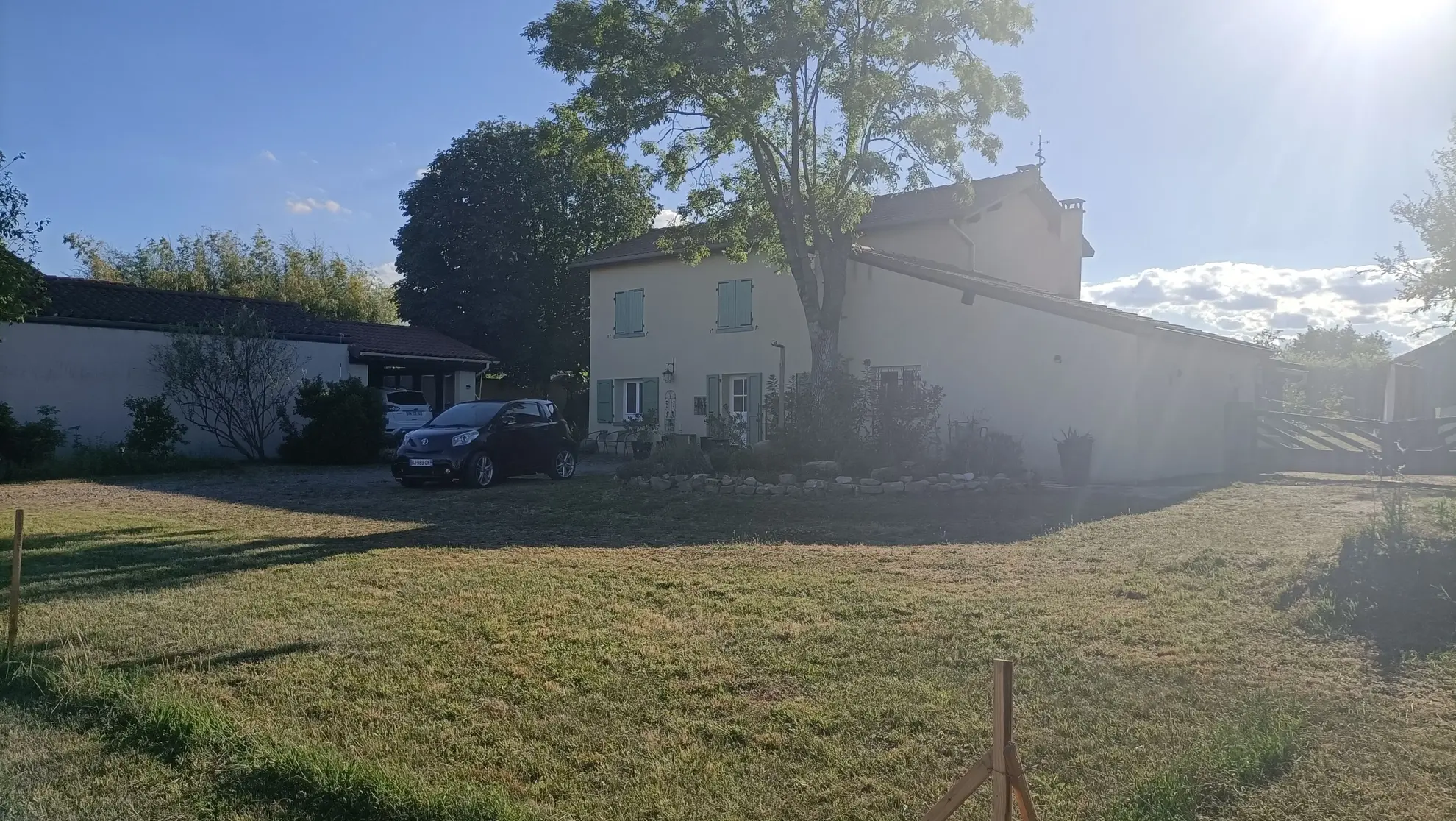 À vendre maison de 100 m² à Précieux avec garage et dépendances 