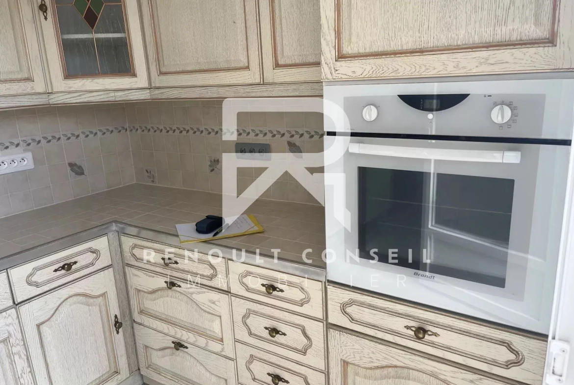Belle maison de 70 m² à Petit-Couronne, 3 chambres, sans travaux, équipée pour une vie moderne 