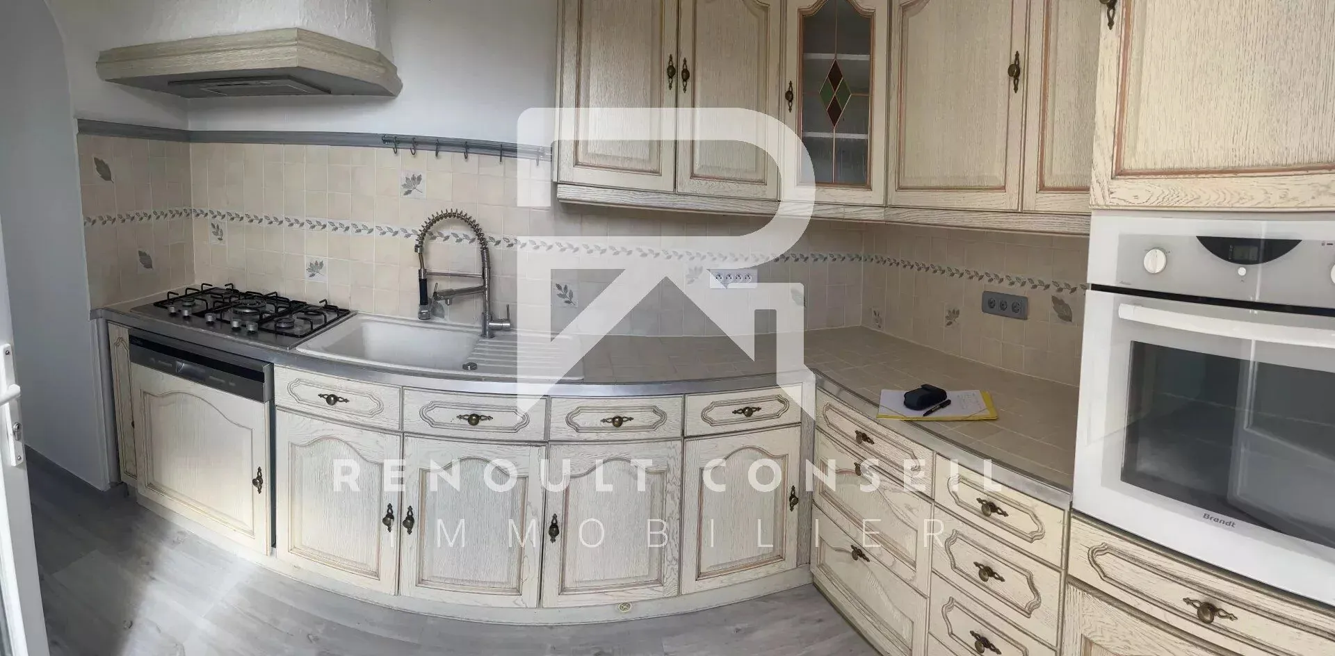 Belle maison de 70 m² à Petit-Couronne, 3 chambres, sans travaux, équipée pour une vie moderne 