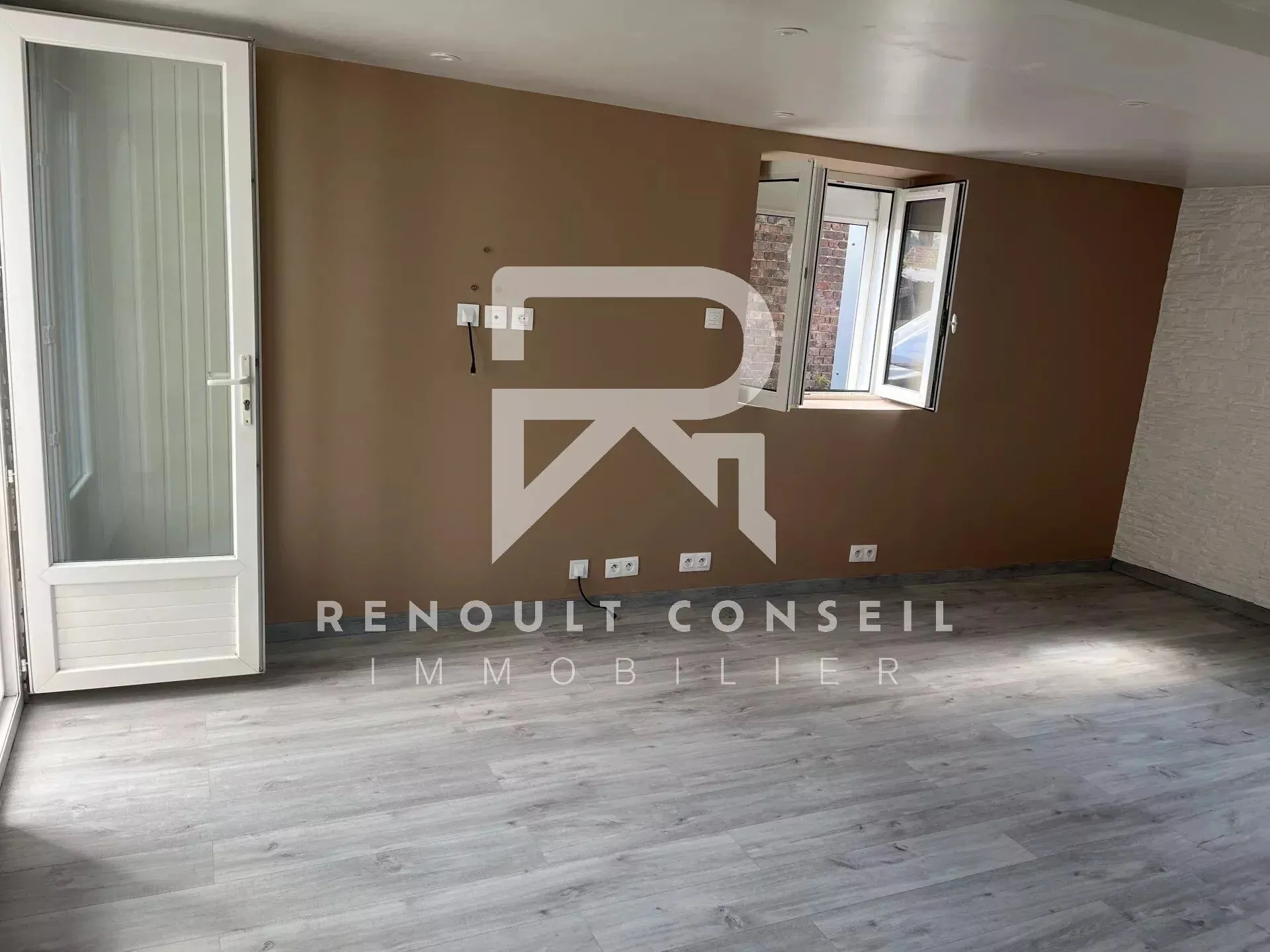 Belle maison de 70 m² à Petit-Couronne, 3 chambres, sans travaux, équipée pour une vie moderne 