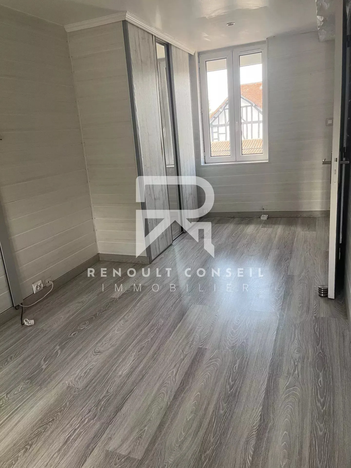 Belle maison de 70 m² à Petit-Couronne, 3 chambres, sans travaux, équipée pour une vie moderne 