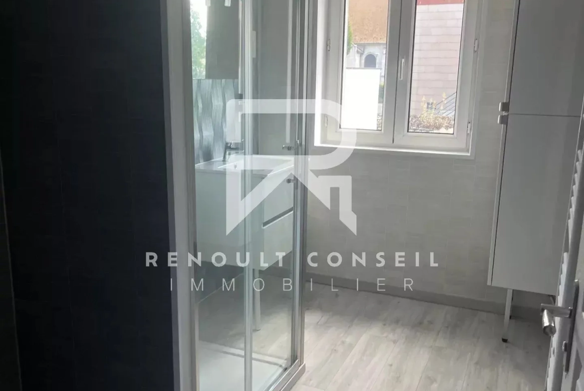 Belle maison de 70 m² à Petit-Couronne, 3 chambres, sans travaux, équipée pour une vie moderne 