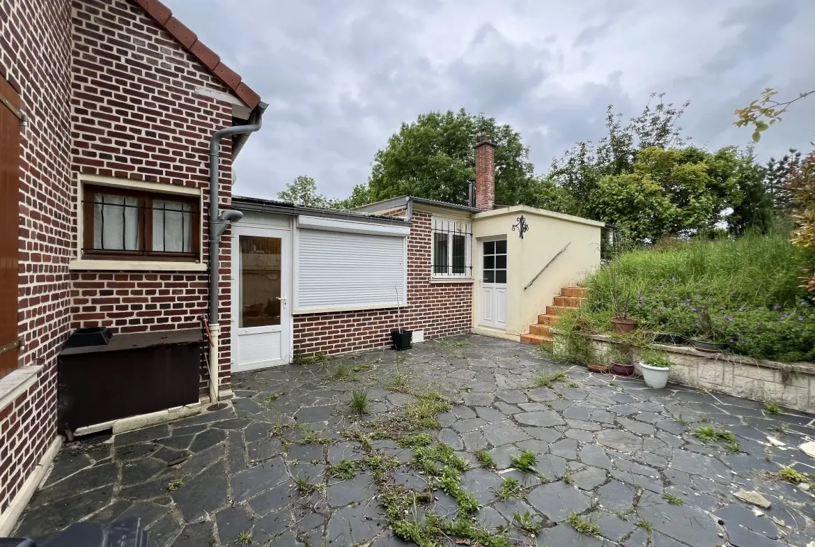 Belle maison en briques à vendre à Essertaux, proche de Moreuil 