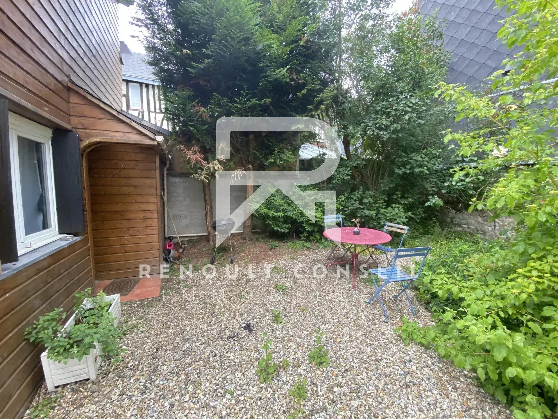 Maison 23 m² avec jardin privé à Rouen Saint-Nicaise, idéal investisseur ou primo-accédant 