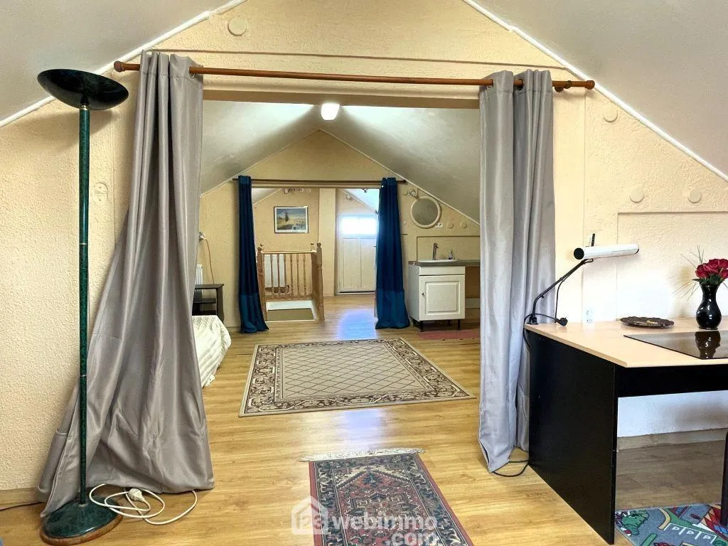 Maison individuelle de 181 m² à Châtellerault avec terrain et rénovations récentes 