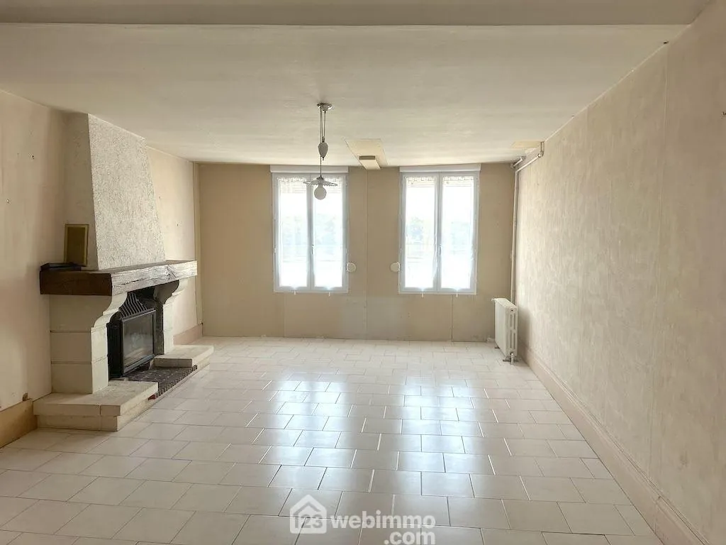 Maison familiale de 146 m² avec vue sur Loire à Saint Mathurin sur Loire 