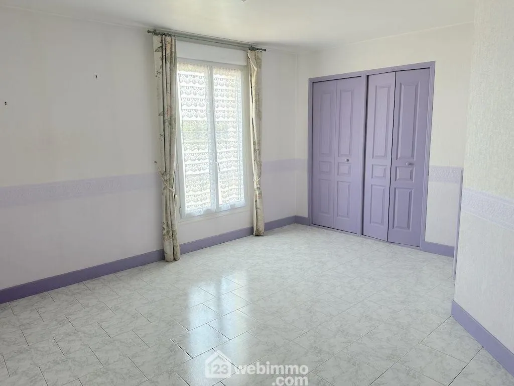 Maison familiale de 146 m² avec vue sur Loire à Saint Mathurin sur Loire 