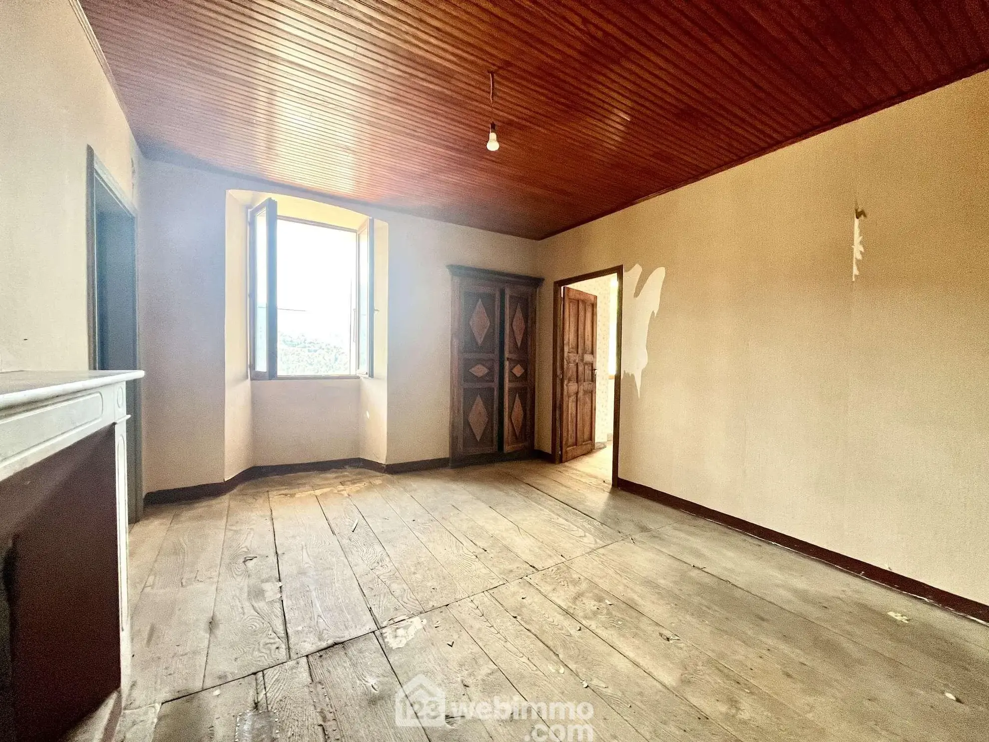 Appartement à Morosaglia 90 m² avec potentiel de rénovation en Haute-Corse 