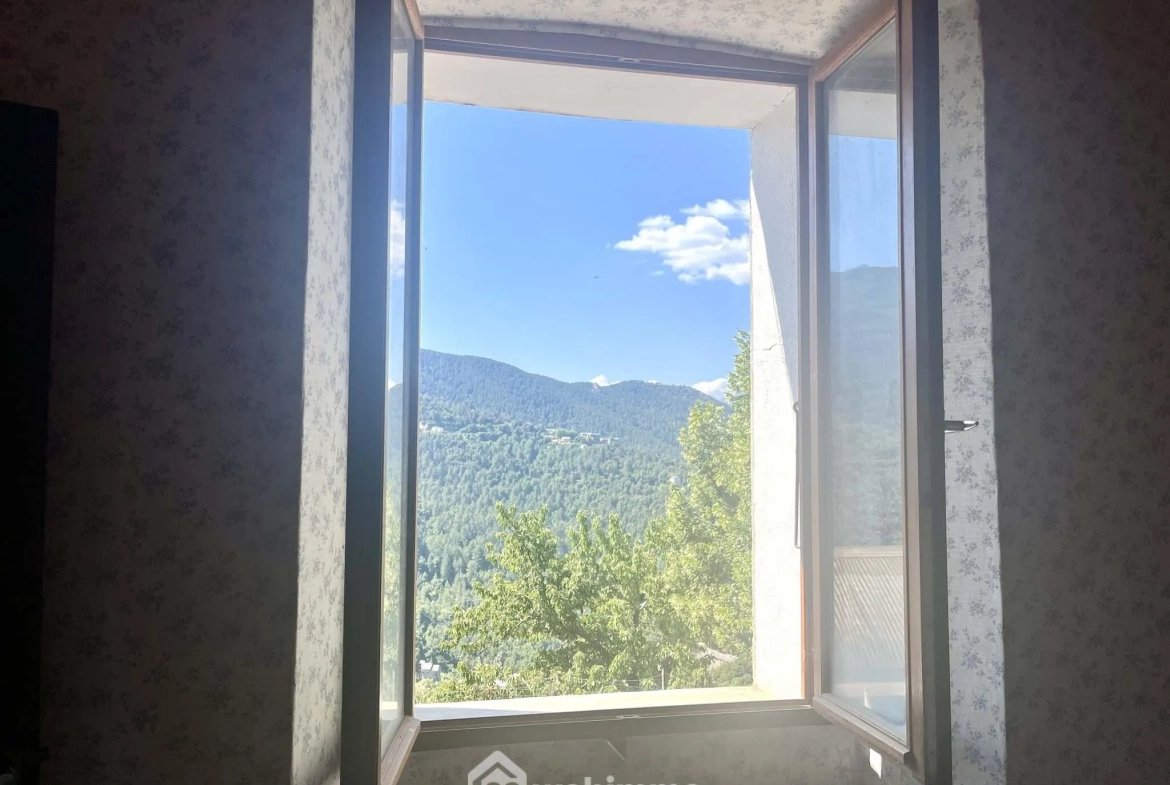 Appartement à Morosaglia 90 m² avec potentiel de rénovation en Haute-Corse 