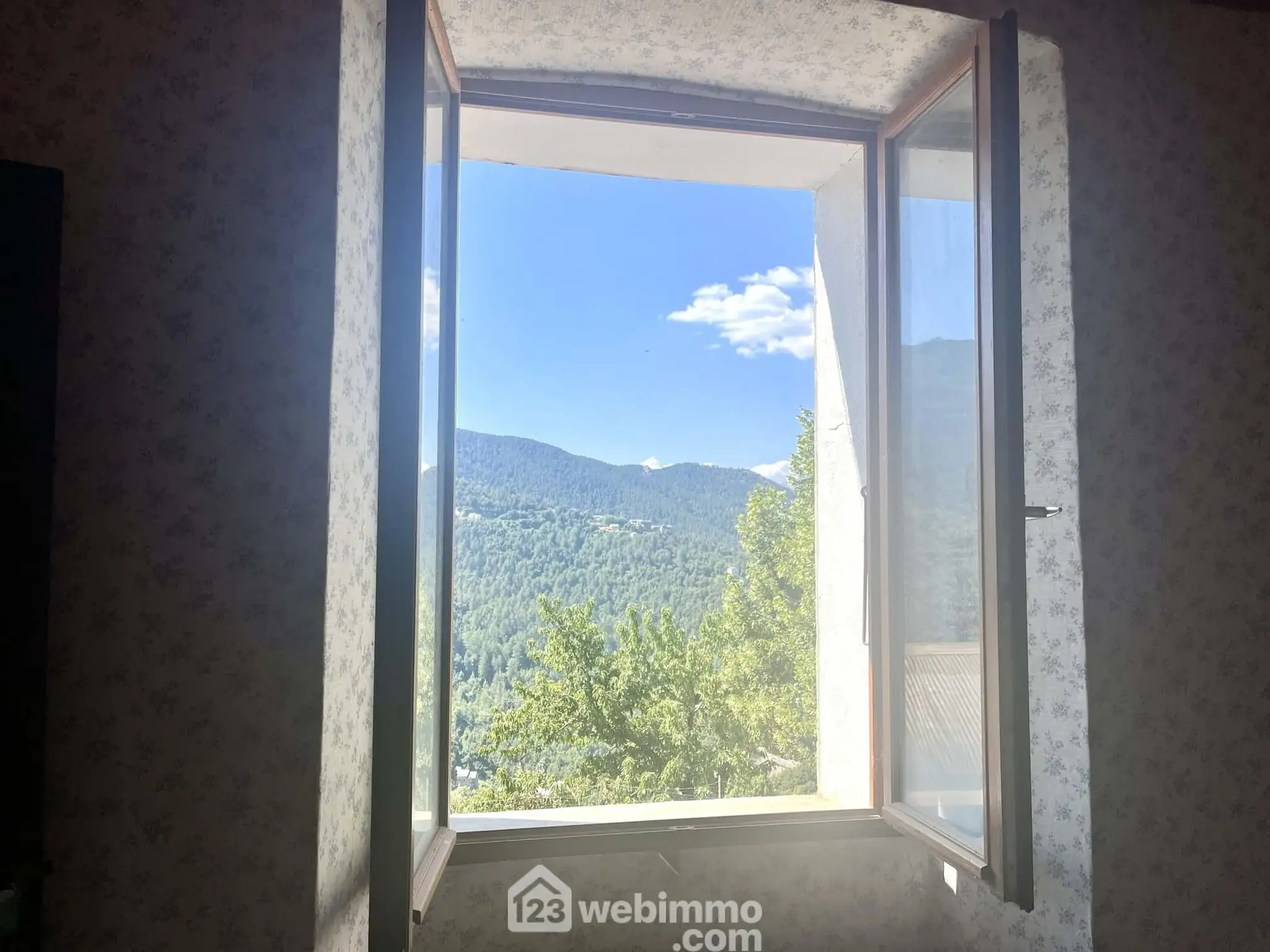 Appartement à Morosaglia 90 m² avec potentiel de rénovation en Haute-Corse 