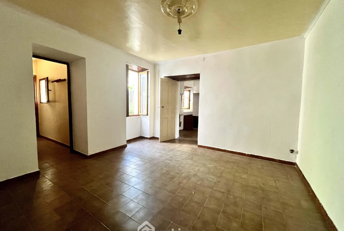 Appartement à Morosaglia 90 m² avec potentiel de rénovation en Haute-Corse 