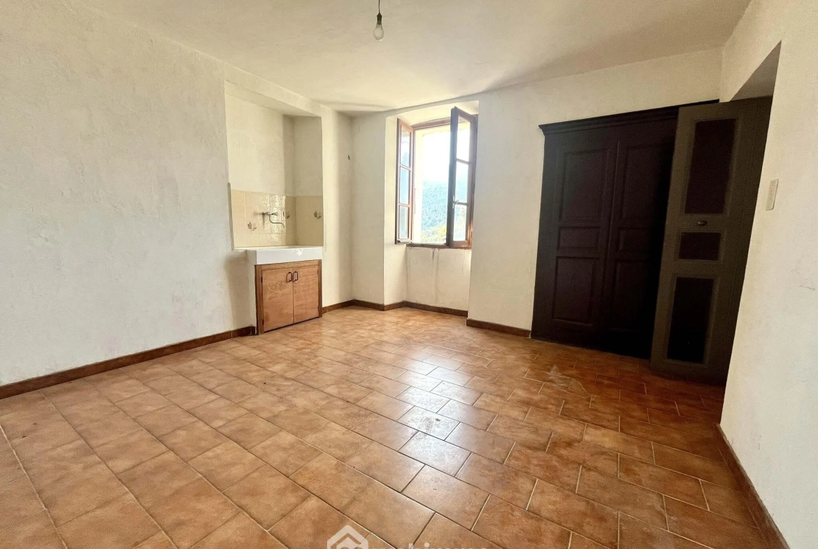 Appartement à Morosaglia 90 m² avec potentiel de rénovation en Haute-Corse 