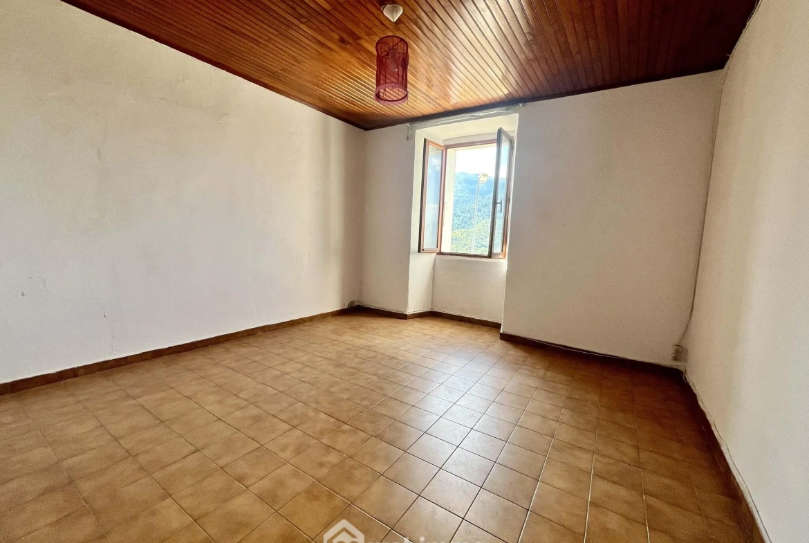 Appartement à Morosaglia 90 m² avec potentiel de rénovation en Haute-Corse 