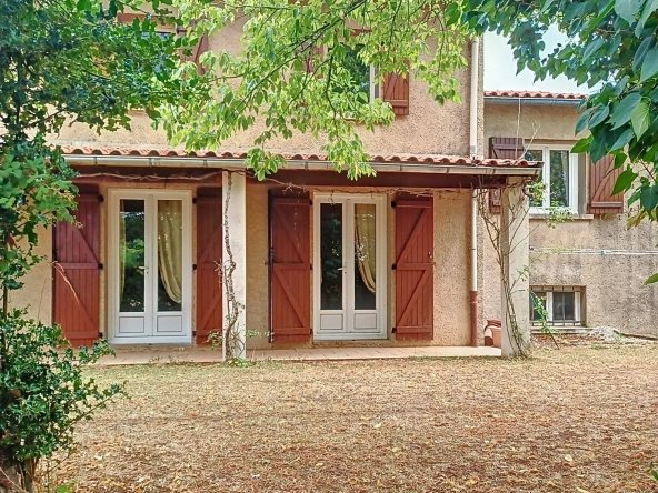 Maison T6 avec grand terrain de 2748 m² à Terre de Bancalié
