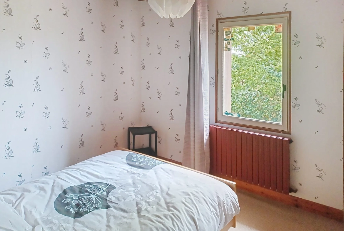 Maison T6 avec grand terrain de 2748 m² à Terre de Bancalié 