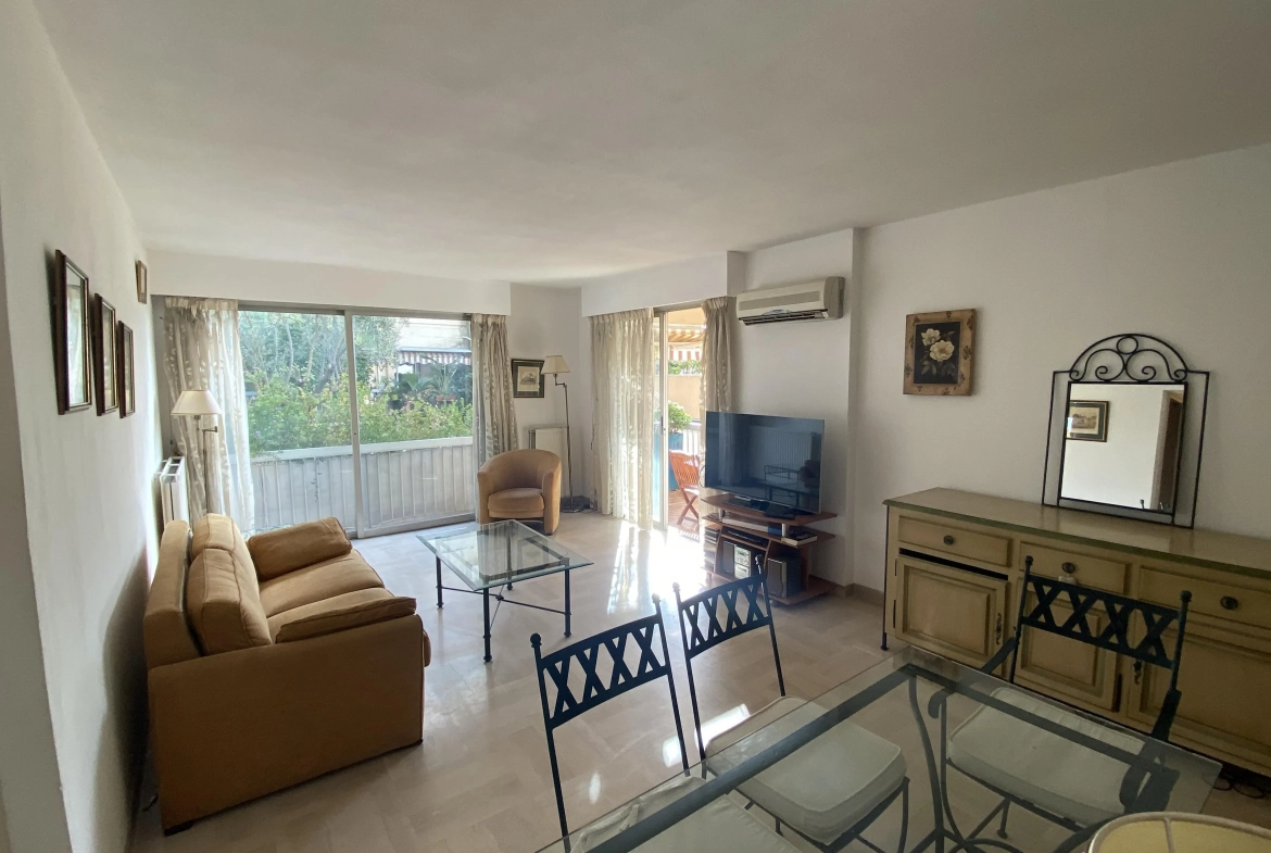 Appartement 2 pièces à Nice, Mont Alban avec terrasse et parking 