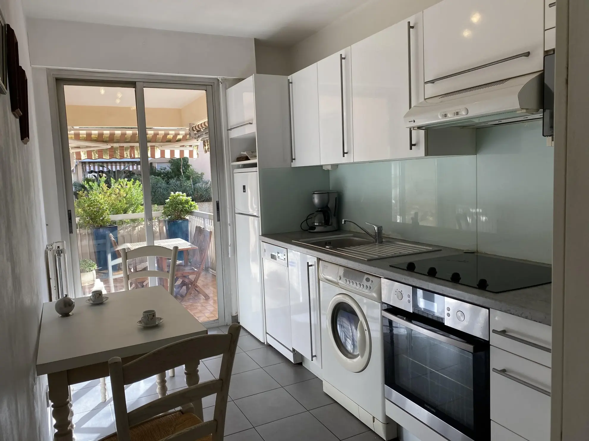 Appartement 2 pièces à Nice, Mont Alban avec terrasse et parking 