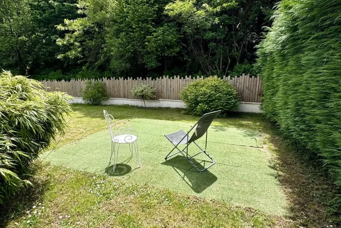 Maison à Épinal avec 4 chambres, terrasse et jardin arboré - Prix 235 000 € 