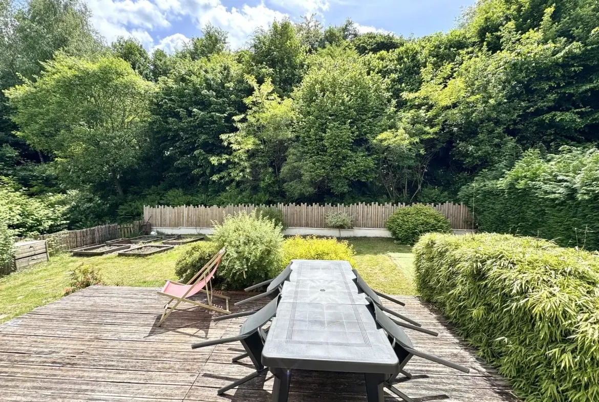 Maison à Épinal avec 4 chambres, terrasse et jardin arboré - Prix 235 000 € 