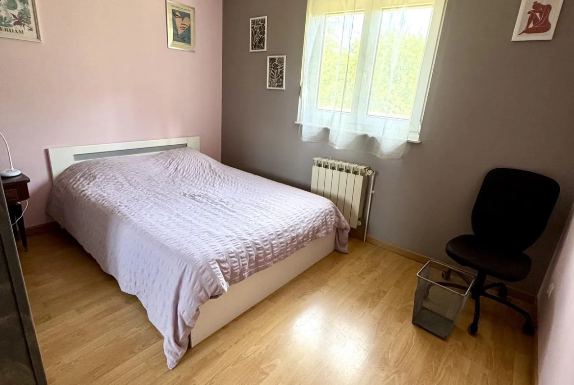 Maison à Épinal avec 4 chambres, terrasse et jardin arboré - Prix 235 000 € 