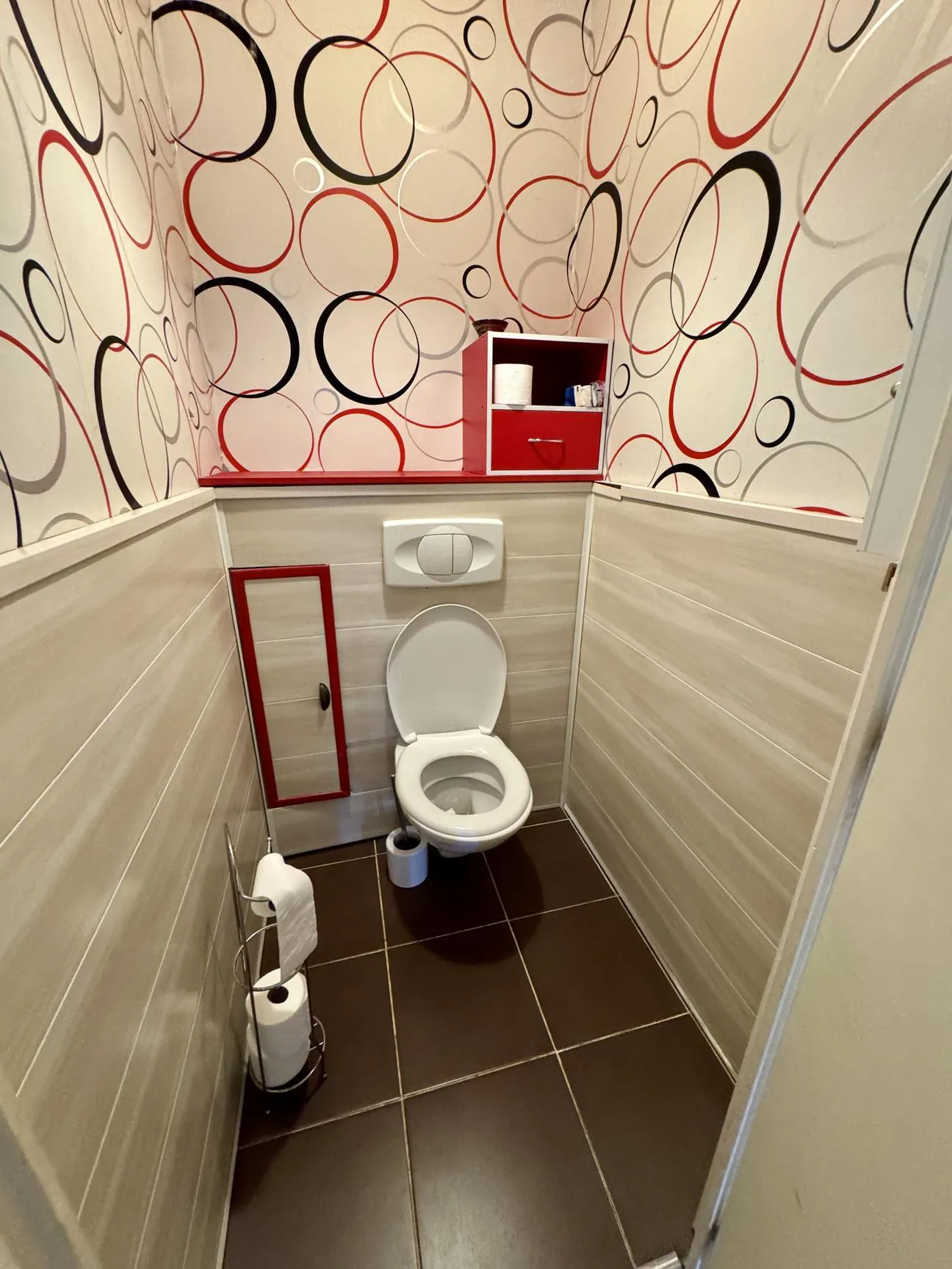 Maison à Épinal avec 4 chambres, terrasse et jardin arboré - Prix 235 000 € 