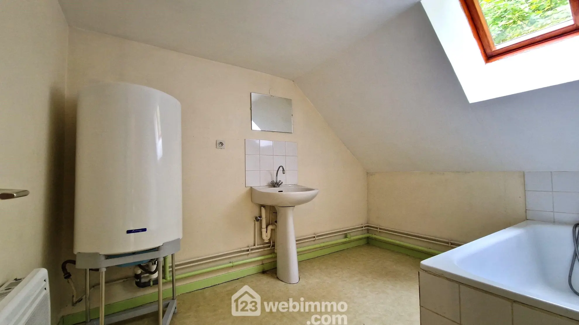 Appartement F2 à Laon - 57m² avec mezzanine et parking 