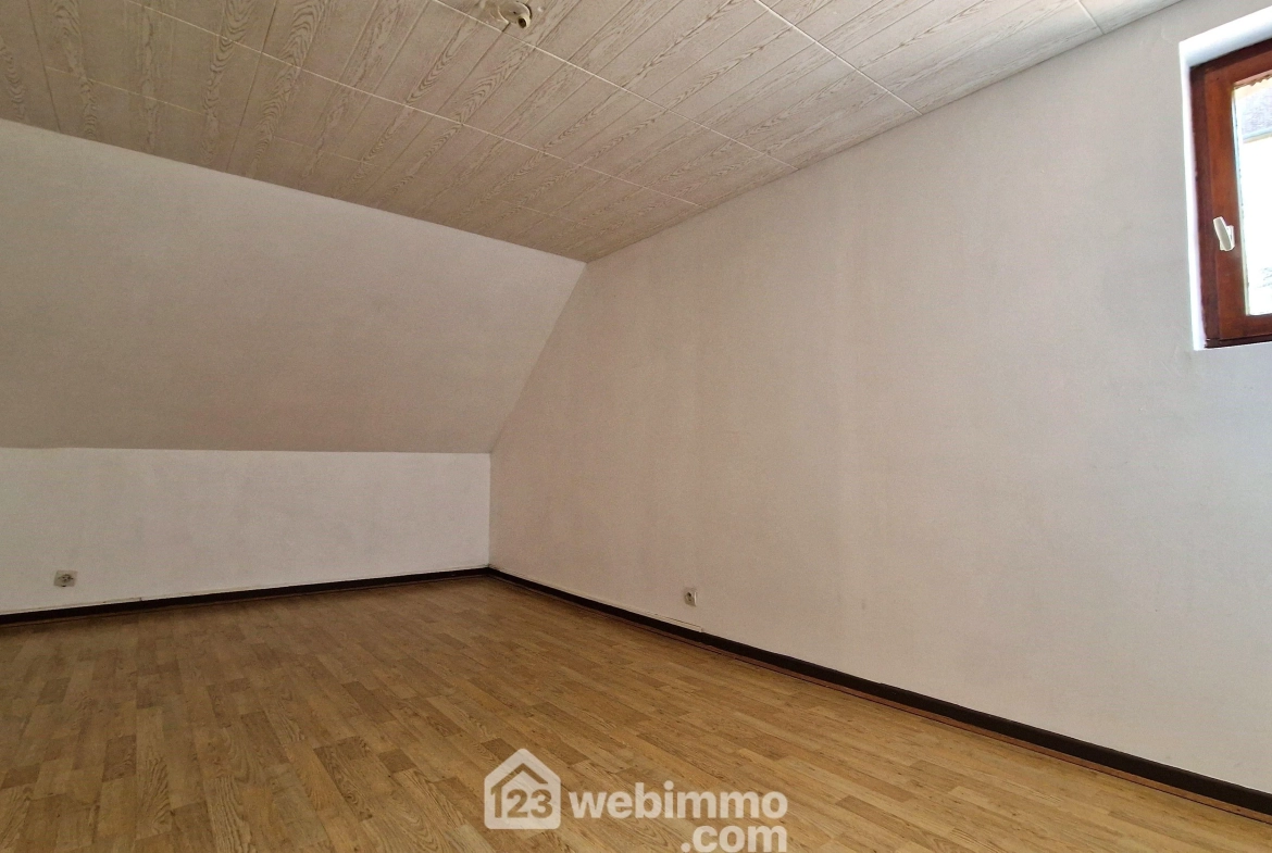 Appartement F2 à Laon - 57m² avec mezzanine et parking 