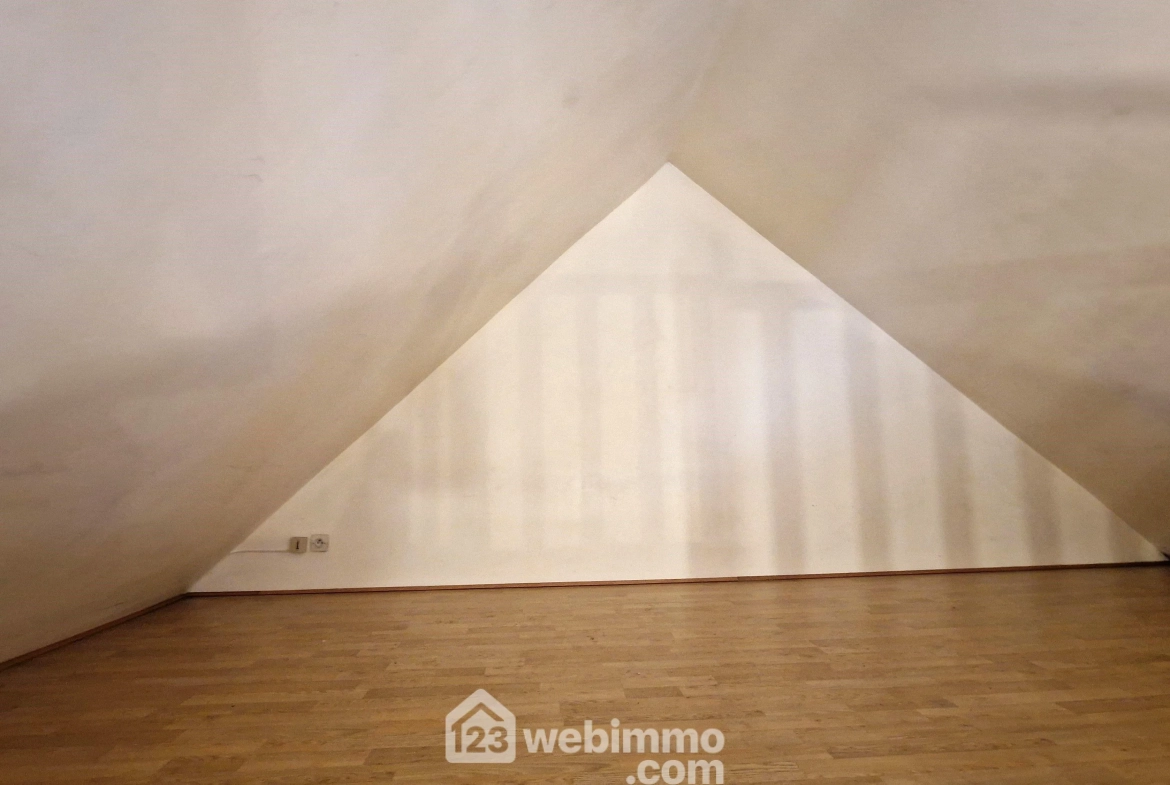 Appartement F2 à Laon - 57m² avec mezzanine et parking 