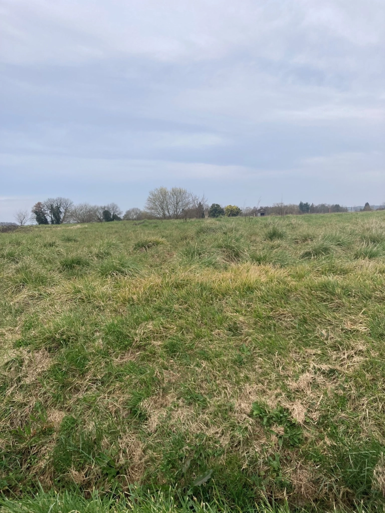 Terrain constructible de 2052 m² à Monségur, proximité MARMANDE