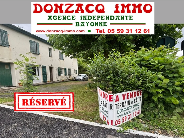 Terrain constructible de 535 m² avec vue montagne à Bassussarry