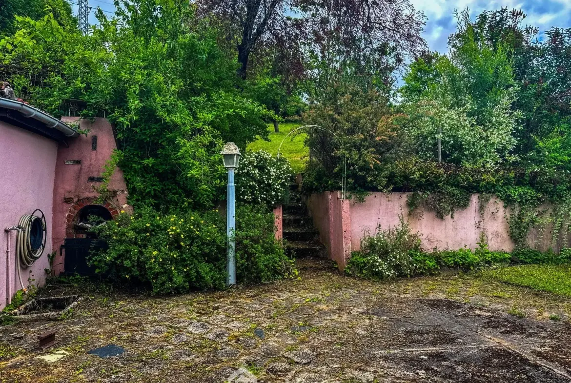 Belle maison de 92m² à Haudainville avec garage et jardin, proche commodités 