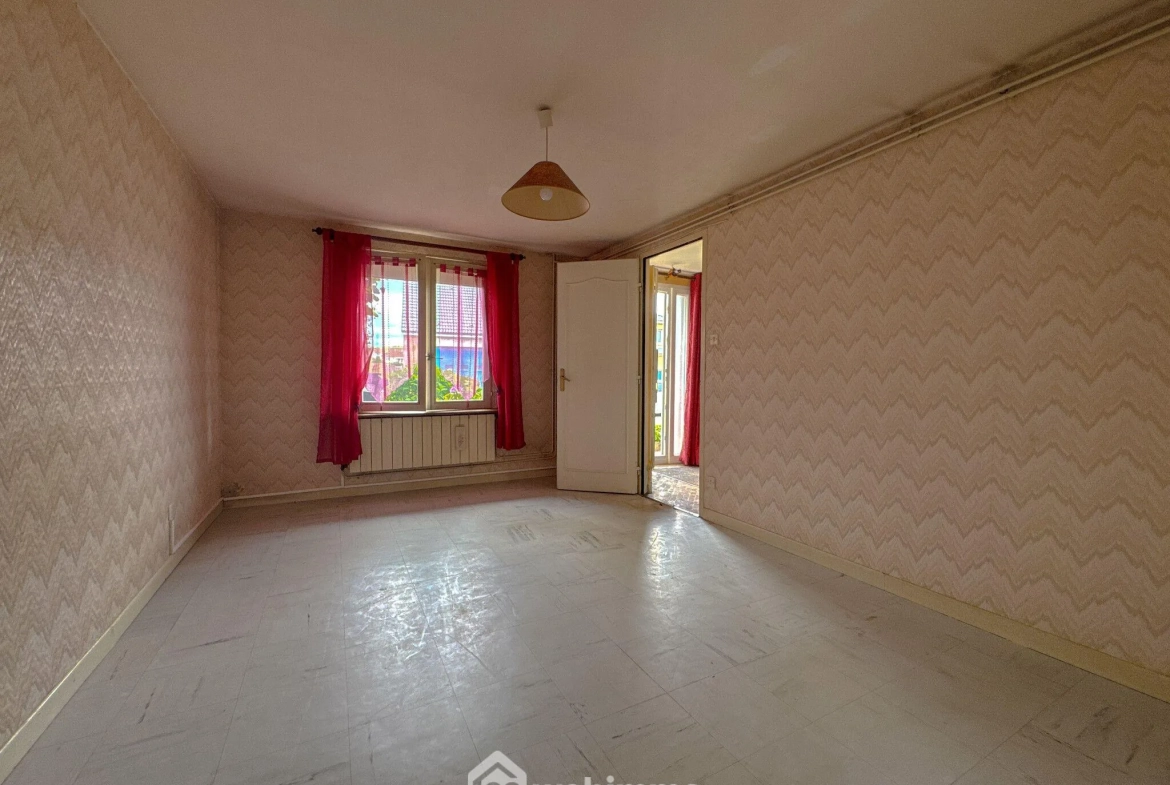Belle maison de 92m² à Haudainville avec garage et jardin, proche commodités 