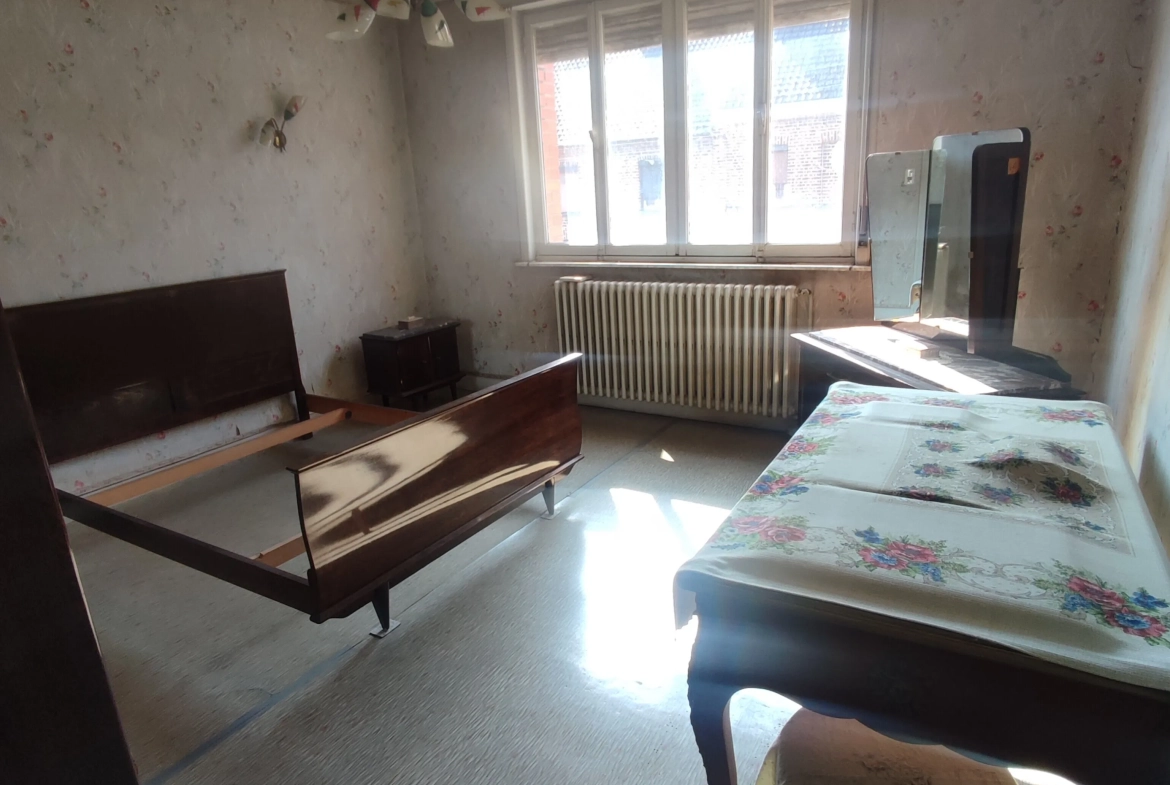 Maison à vendre à Vieux-Condé proche frontière belge avec terrain et garages 