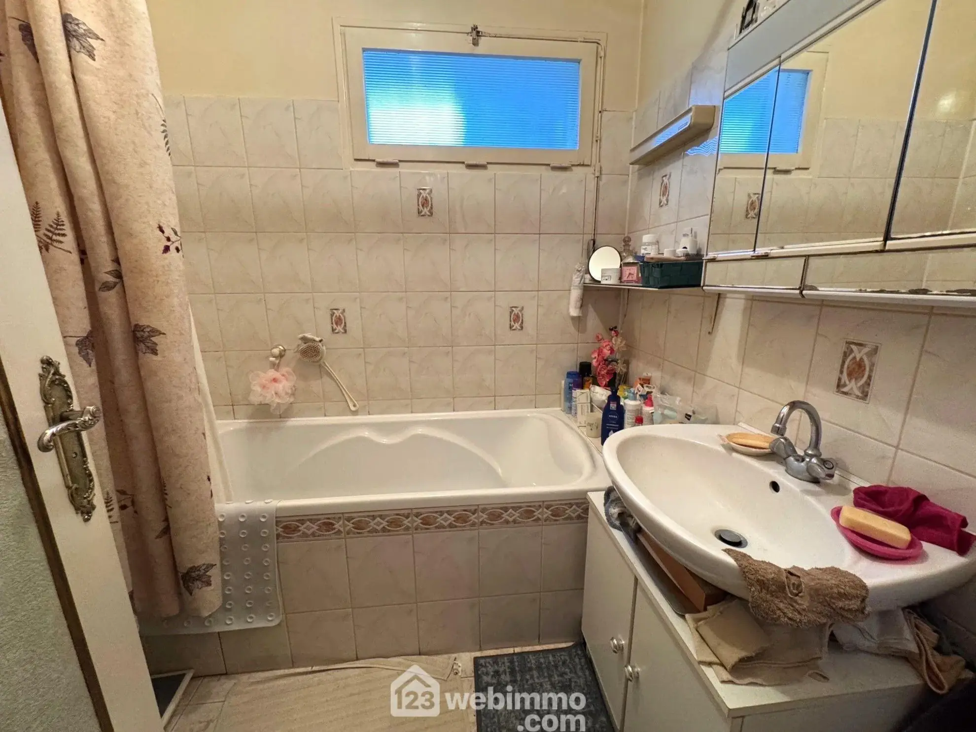 Appartement de 64 m² en viager occupé à Évry Village - Opportunité d'investissement 