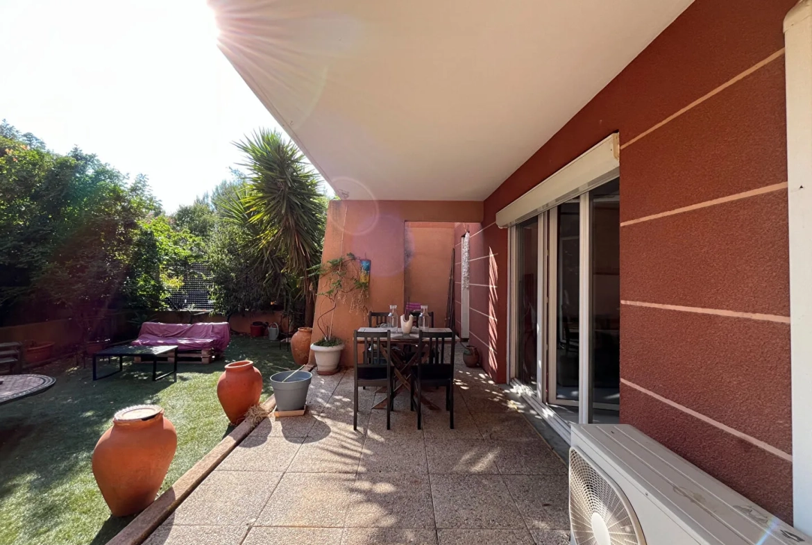 Appartement T3 à Marseille de 66 m² avec terrasse et jardin proche Calanques 