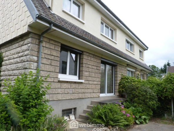 Maison de 93m² à Bihorel avec jardin, garage et sous-sol complet