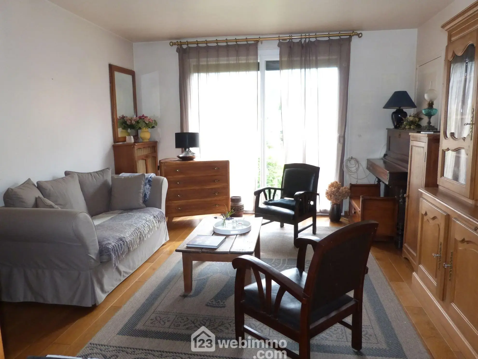 Maison de 93m² à Bihorel avec jardin, garage et sous-sol complet 